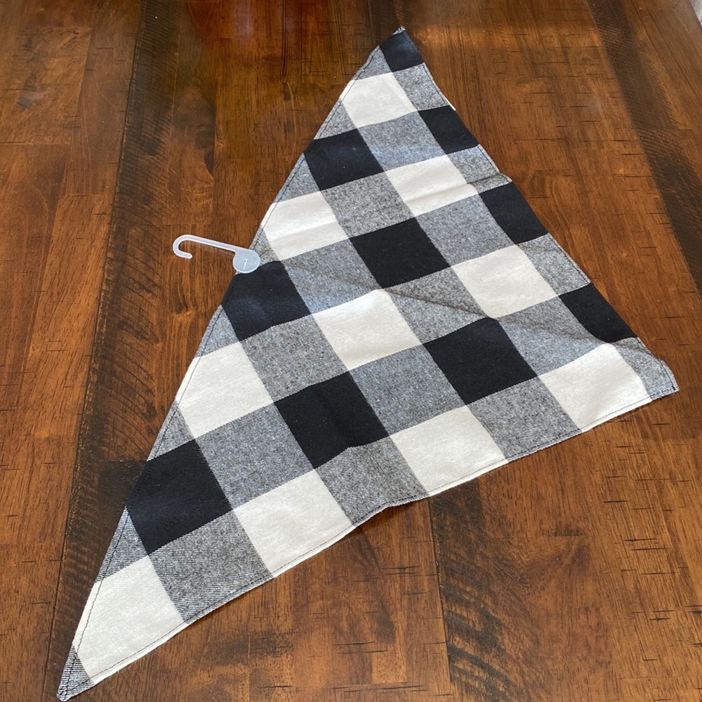 Patterned Flannel Bandana for Pets - Picture 5 of 6